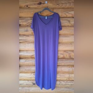 V-Neck Maxi pocket Dress
